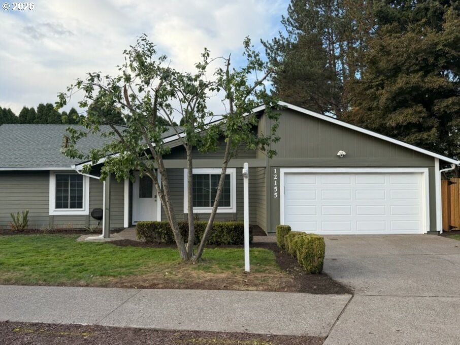 Property Photo:  12155 SW Katherine St  OR 97223 