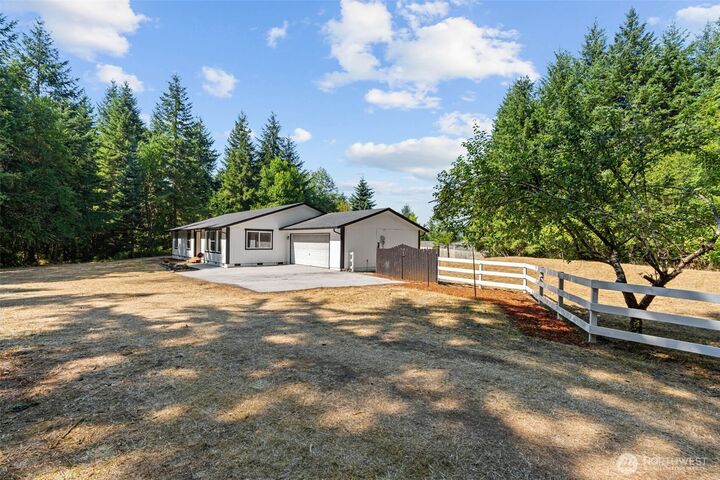Property Photo:  122  Northview Drive  WA 98532 