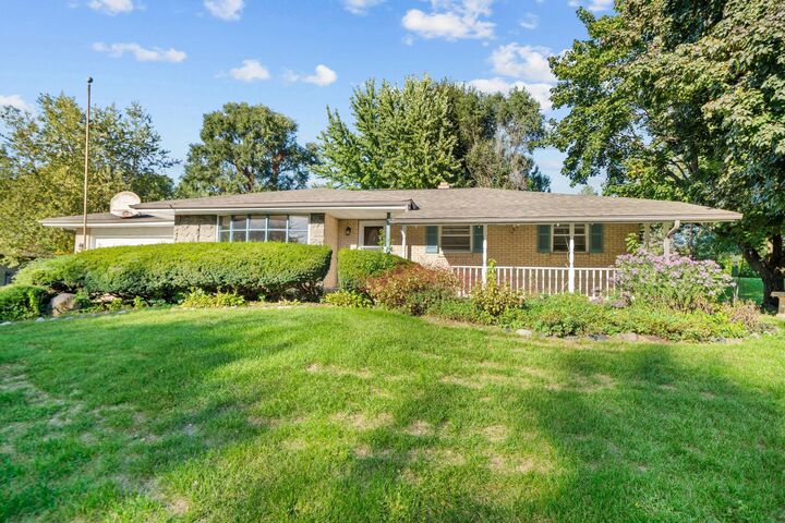 Property Photo: 4834 Chesterfield Avenue IL 61109