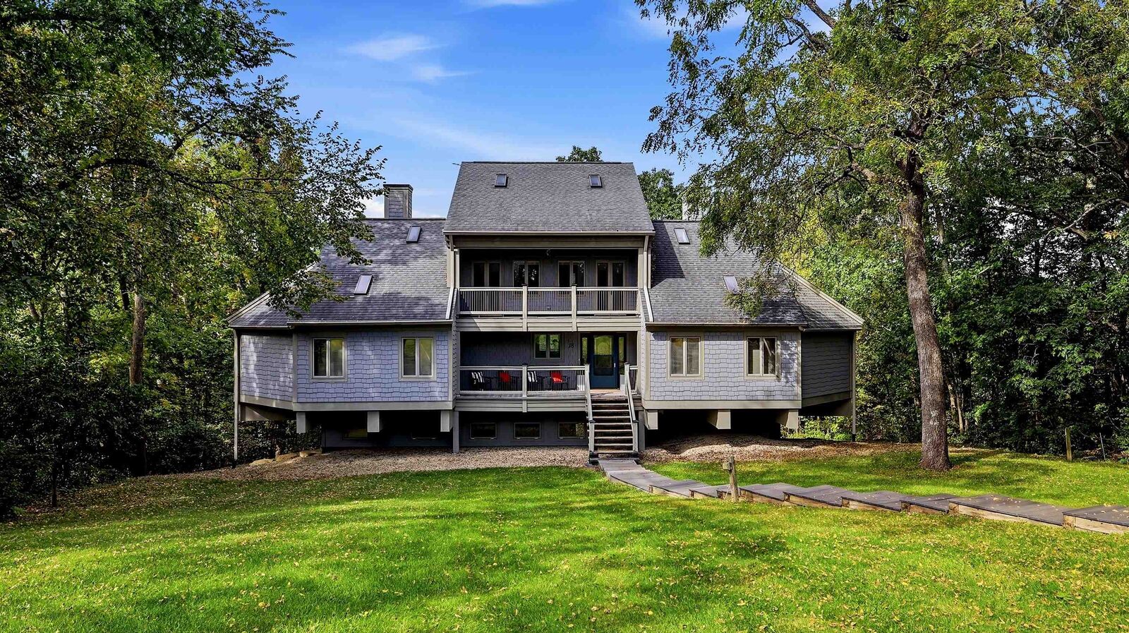 Property Photo:  18 Lookout Trace  IL 61036 