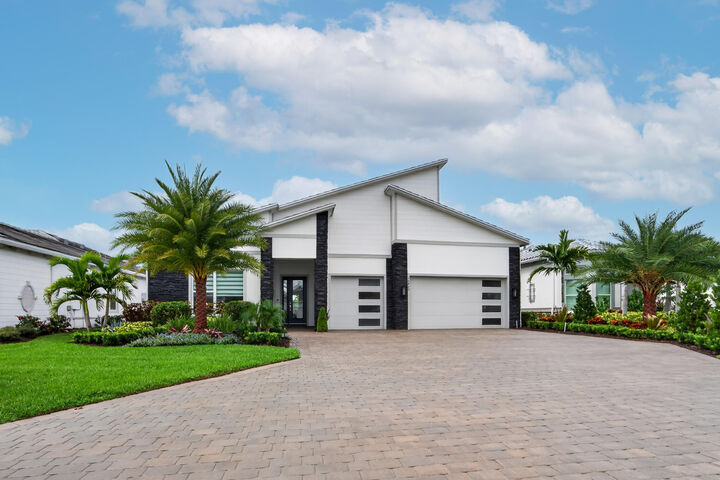 Property Photo:  10822 Stellar Circle  FL 33412 