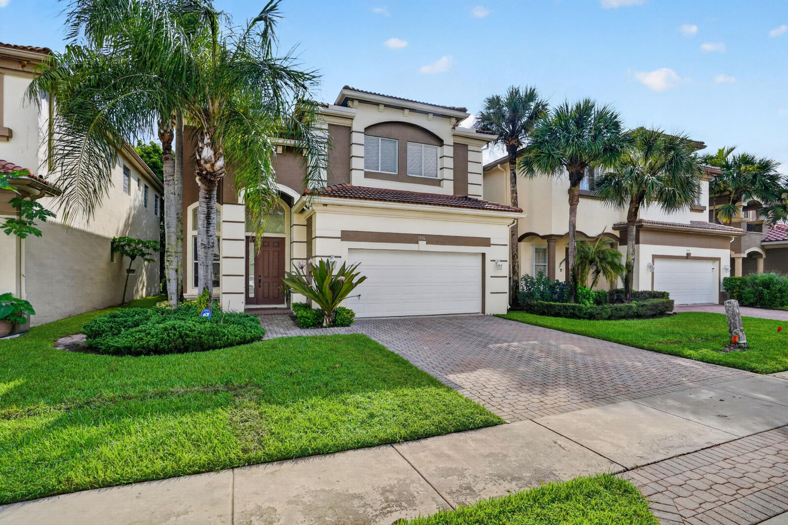 Property Photo: 1036 Grove Park Circle FL 33436