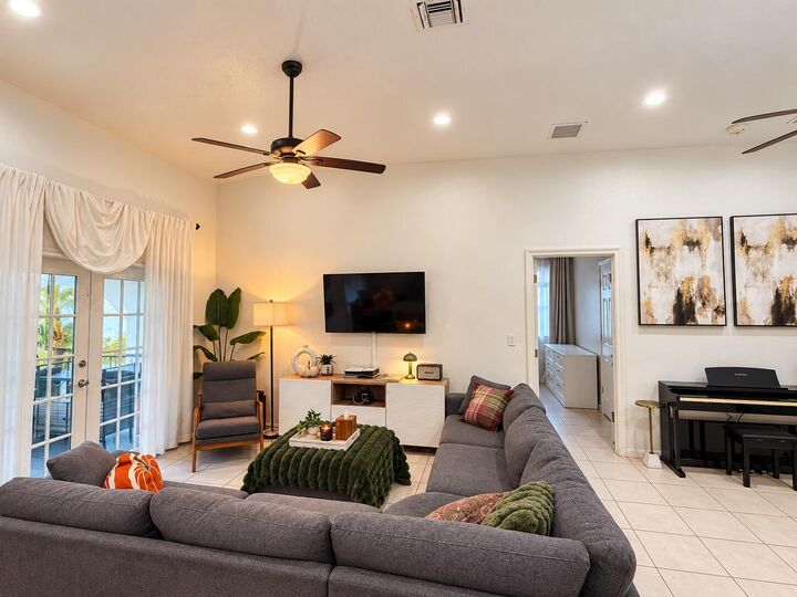 Property Photo: 2858 NW 9th Street FL 33311