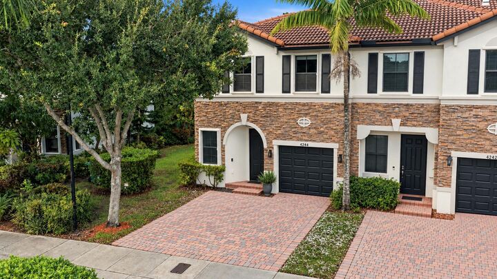 Property Photo: 4244 SW 164th Court FL 33185