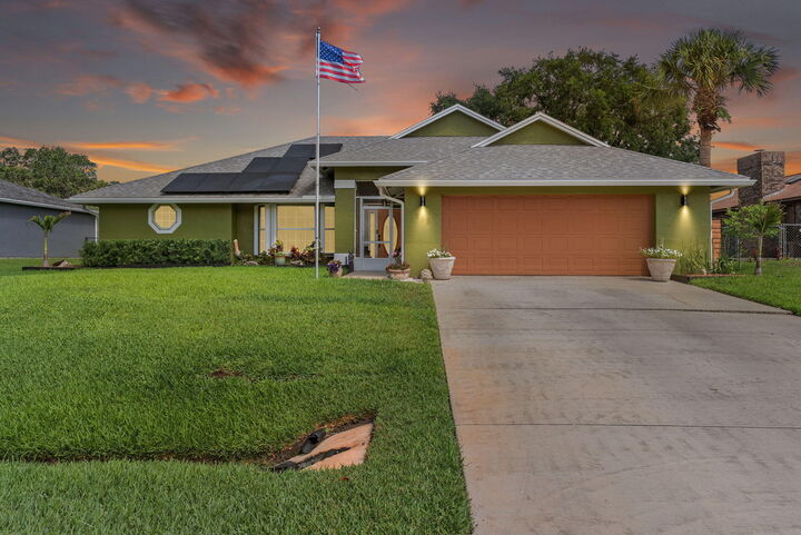 Property Photo: 185 Joy Haven Drive FL 32958