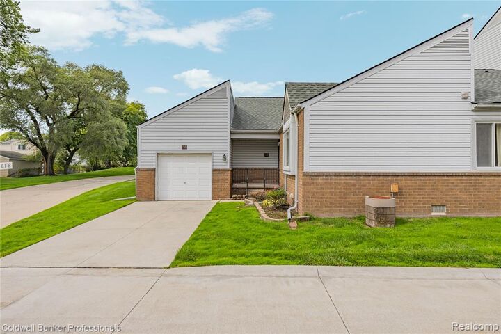 Property Photo: 715 Claire Pointe Court E MI 48081