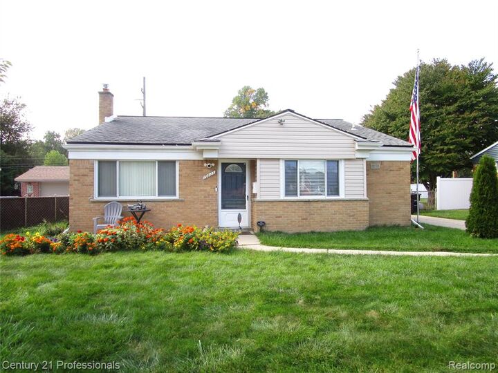 Property Photo: 19823 Weyher Street MI 48152