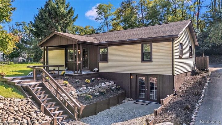 Property Photo:  2281 Judah Road  MI 48359 