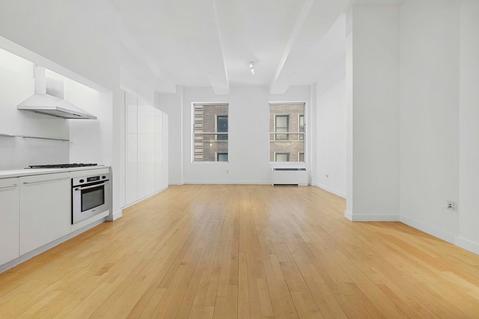 Property Photo: 15 Broad Street 822 NY 10005