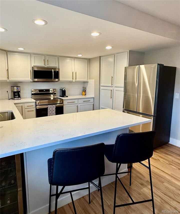 Property Photo: 8062 E Phillips Circle CO 80112