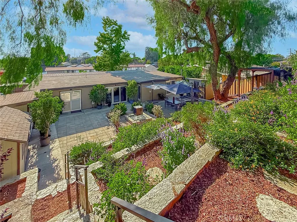 Property Photo:  743 Spalding Street  CA 91360 