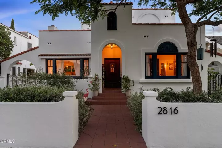 Property Photo:  2816 E 3rd Street  CA 90814 
