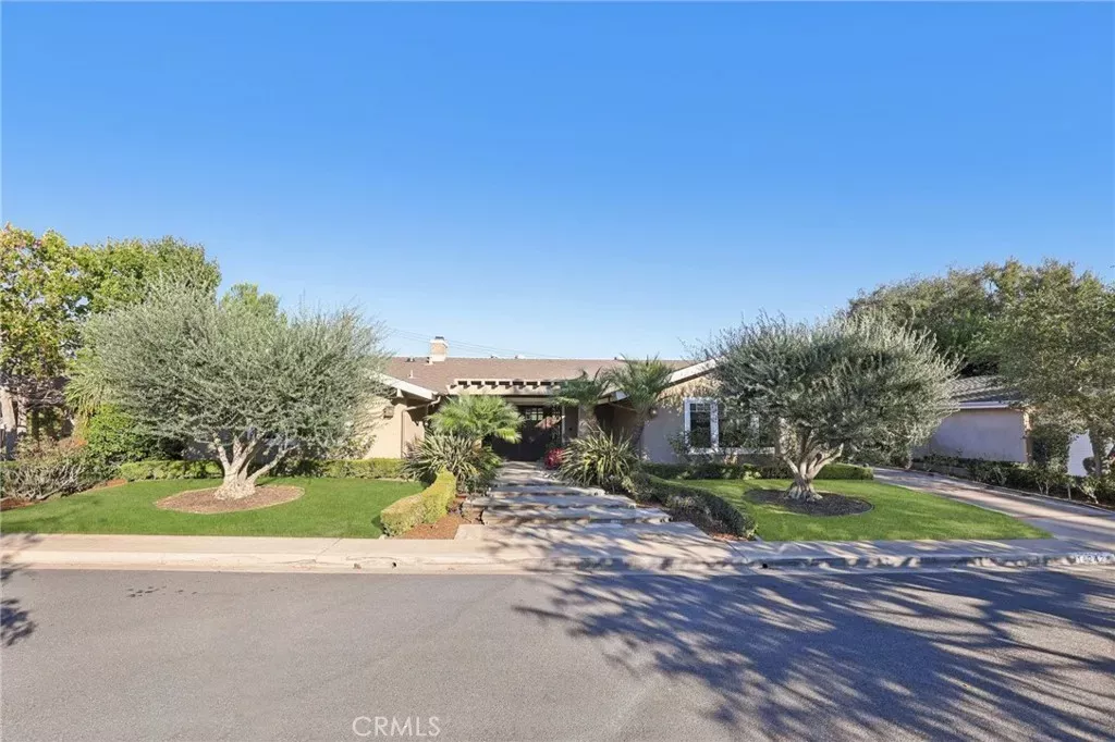 Property Photo:  14242 Acacia  CA 92780 