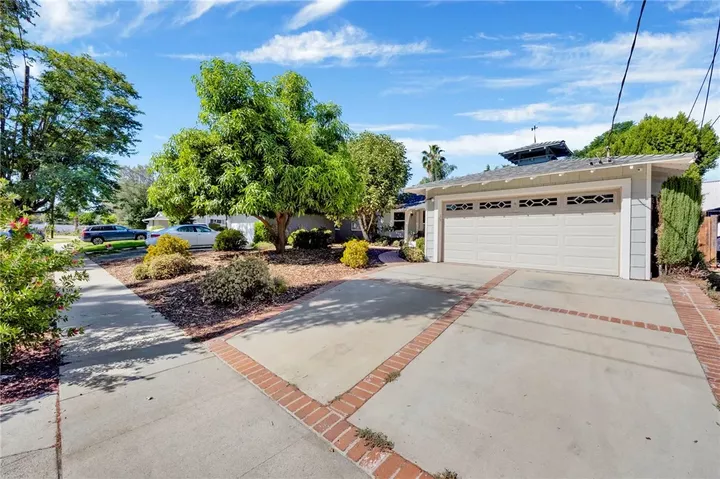 Property Photo:  14013 Cohasset Street  CA 91405 