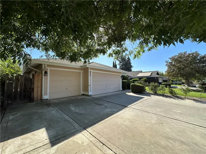 Property Photo:  866 Villanova Court  CA 95348 