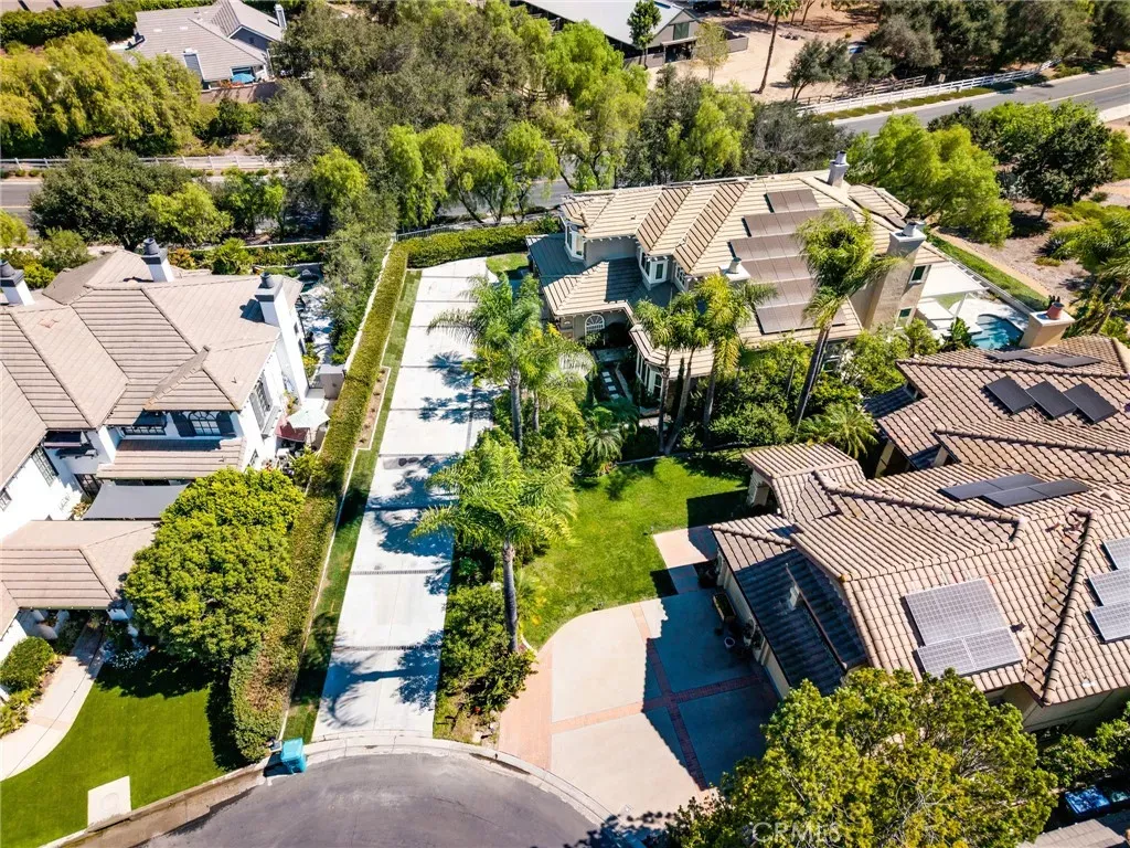 Property Photo:  10 Skylark Way  CA 92679 
