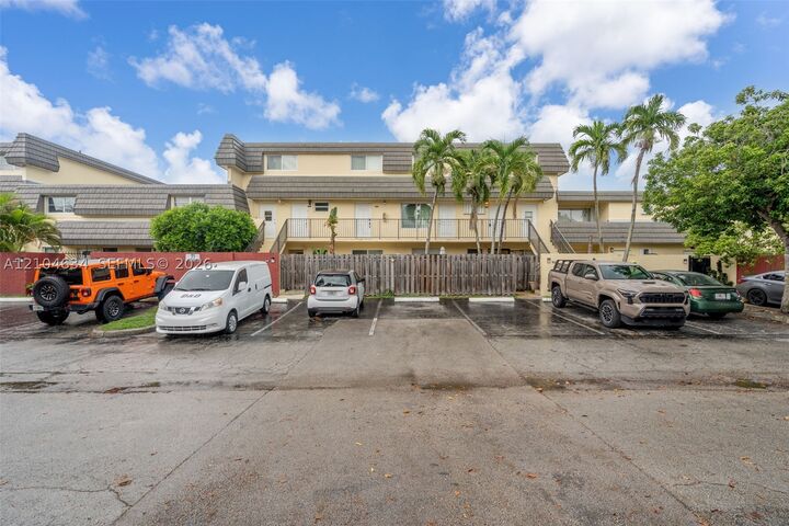 Property Photo: 8475 SW 137th Ave 8475 FL 33183