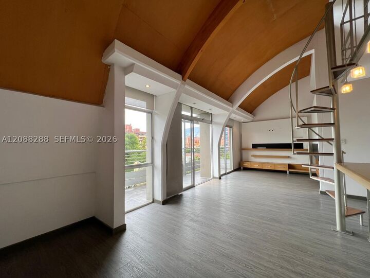 Property Photo: Calle 37 No. 80A-13 Calle 37 No. 80A-13, Int 402, Laureles,