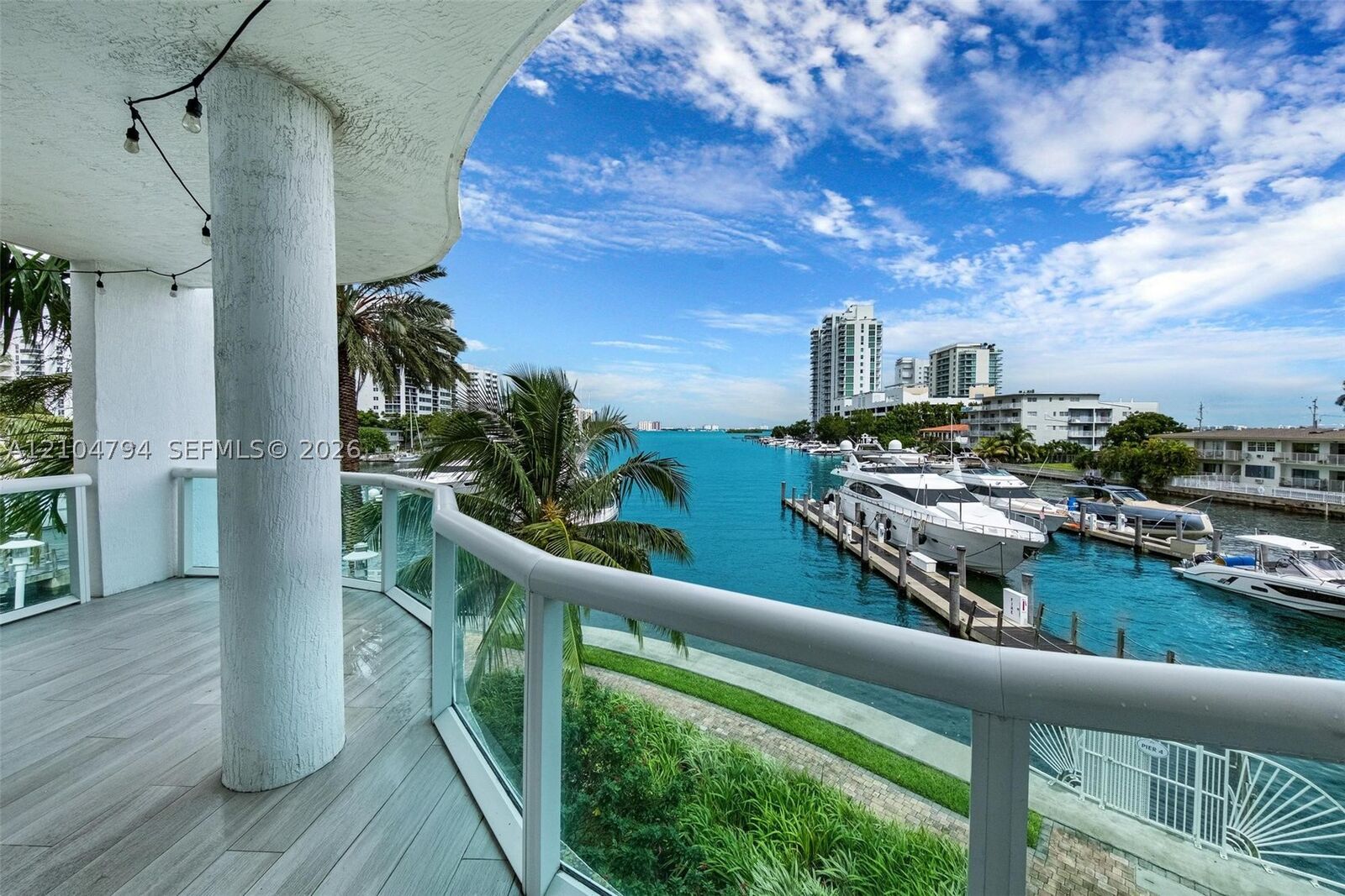Property Photo:  7918 Harbour Island Dr 207  FL 33141 