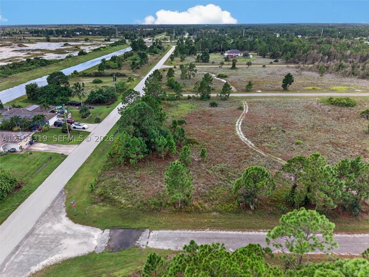 Property Photo: 1254 Devore Street E FL 33974