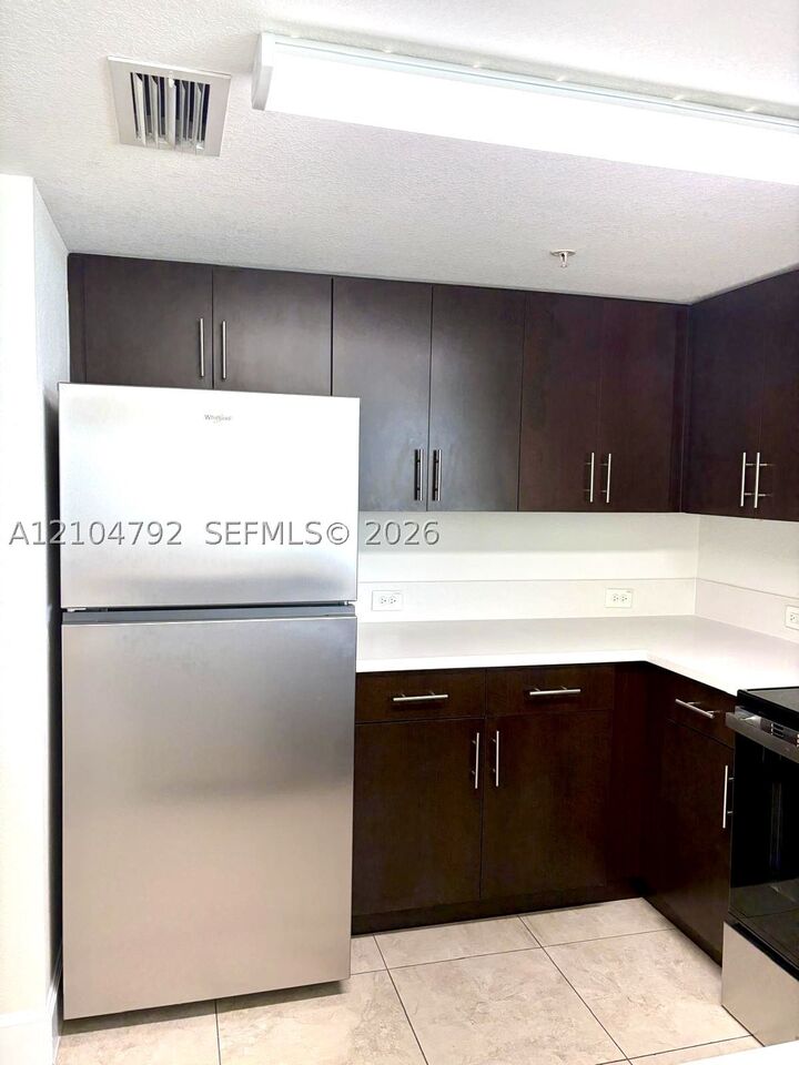 Property Photo:  2425 SW 22nd Street 505  FL 33145 