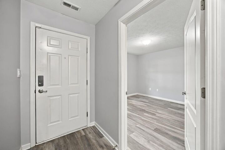 Property Photo:  1622 Senior Court  IN 46176 