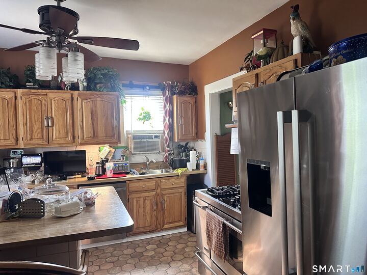Property Photo: 1084 Iranistan Avenue CT 06604