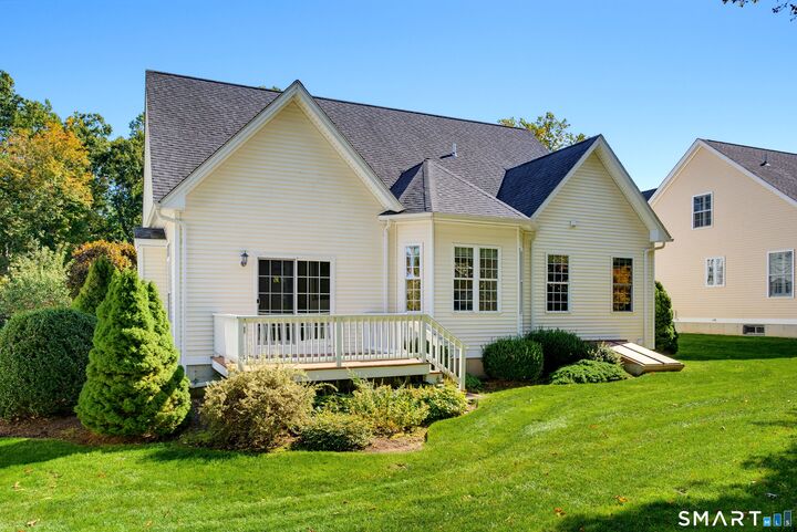 Property Photo:  50 Riverwalk  CT 06405 