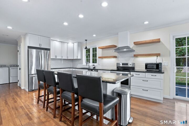 Property Photo:  20 Park Drive  CT 06235 