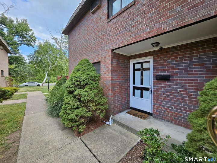 Property Photo:  21 Sharon Lane 21  CT 06109 