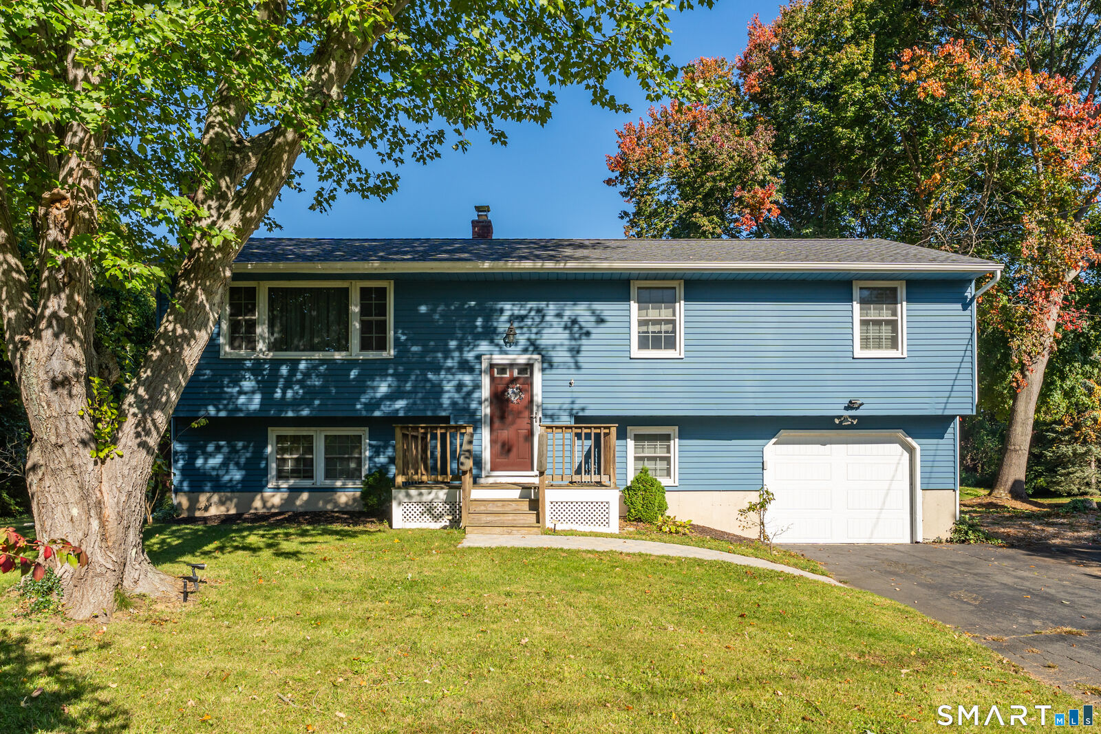 Property Photo:  20 East Creek Circle  CT 06437 