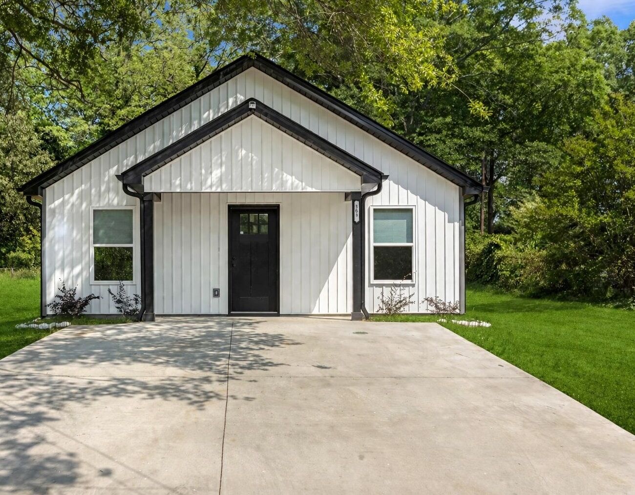 Property Photo: 561 Bee Street SC 29301