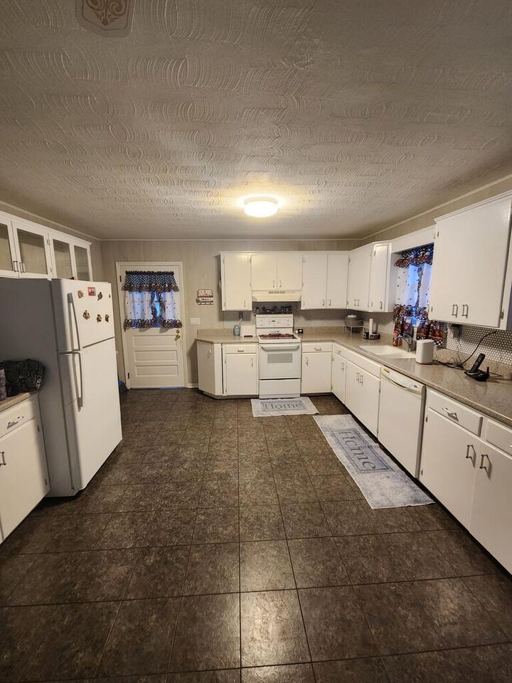 Property Photo:  159 159 Cypress Dr.  VA 24354 