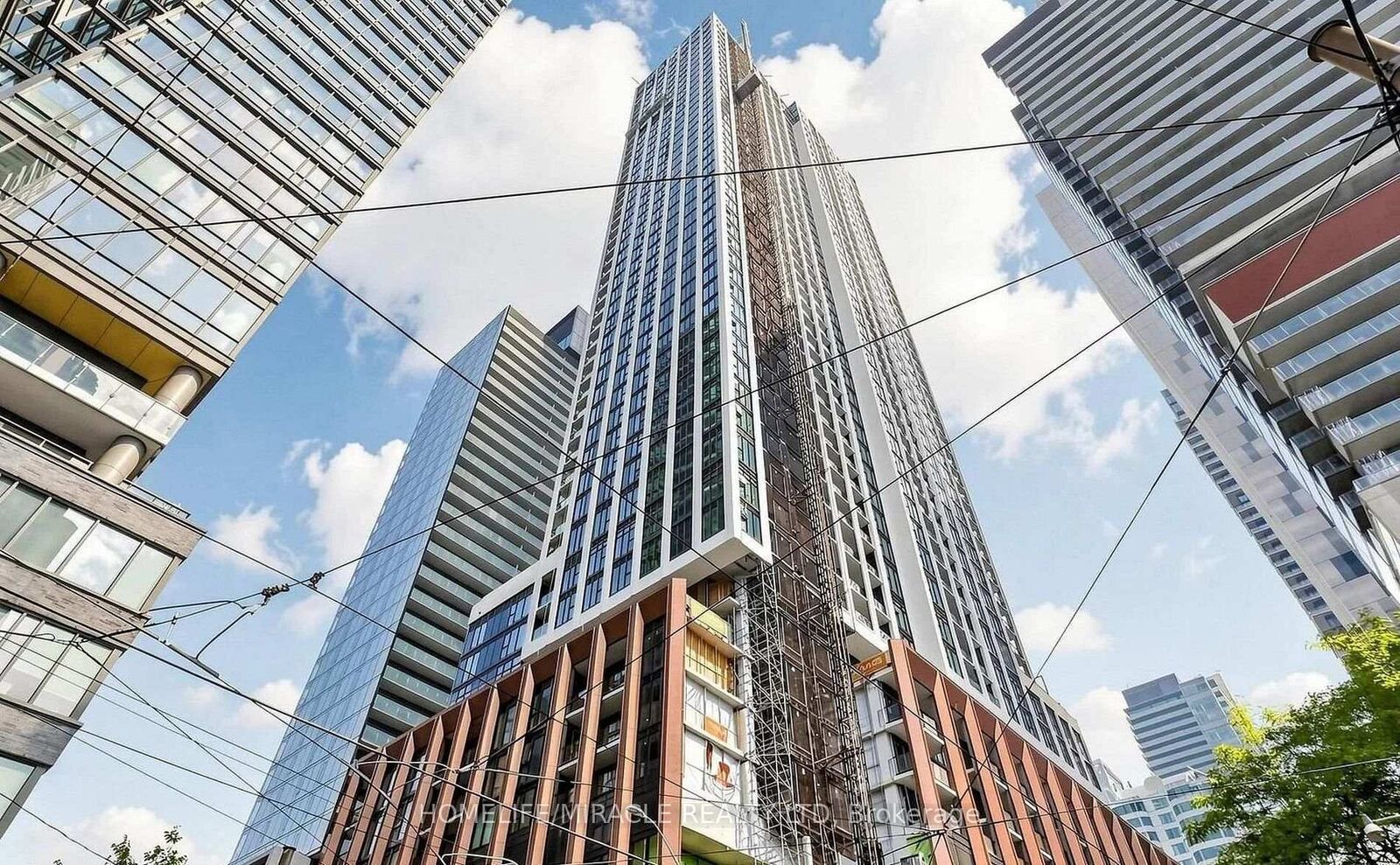 Property Photo:  400 King Street W 2822  ON M5V 1K2 
