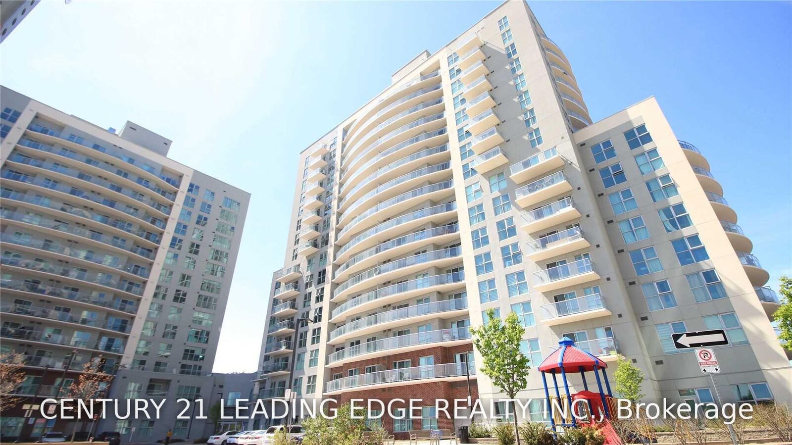 Property Photo:  2150 Lawrence Avenue E 1610  ON M1R 3A7 