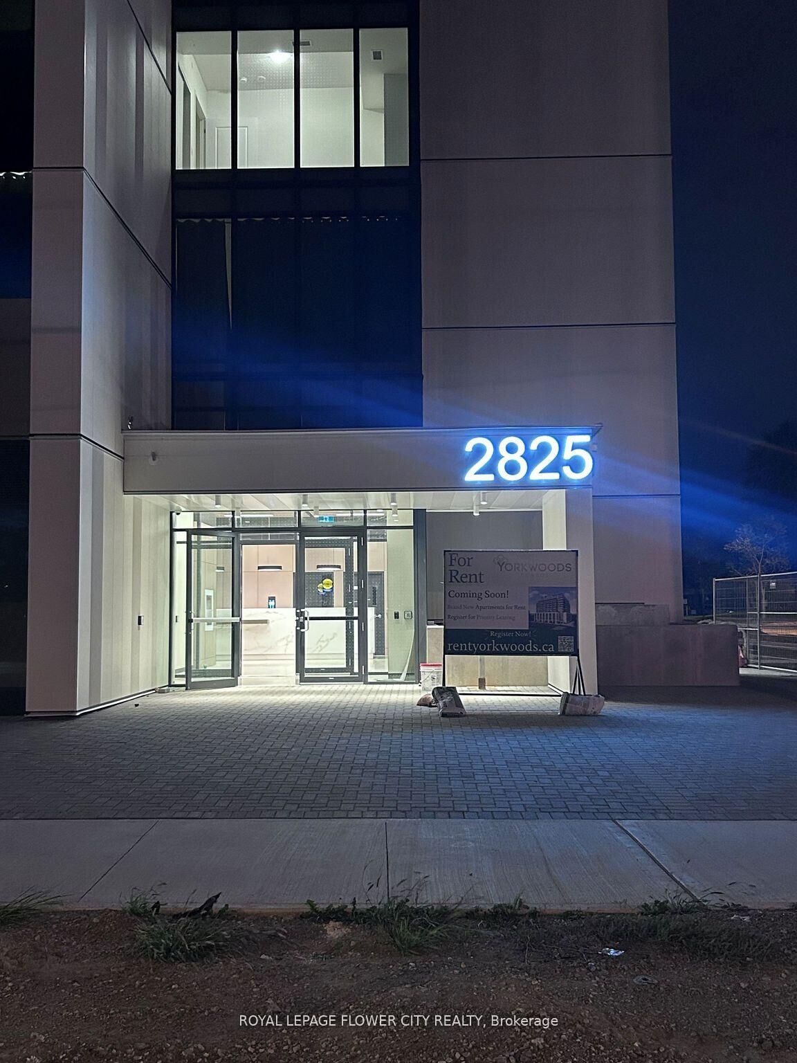 Property Photo: 2825 Jane Street 1006 ON M3N 0A8