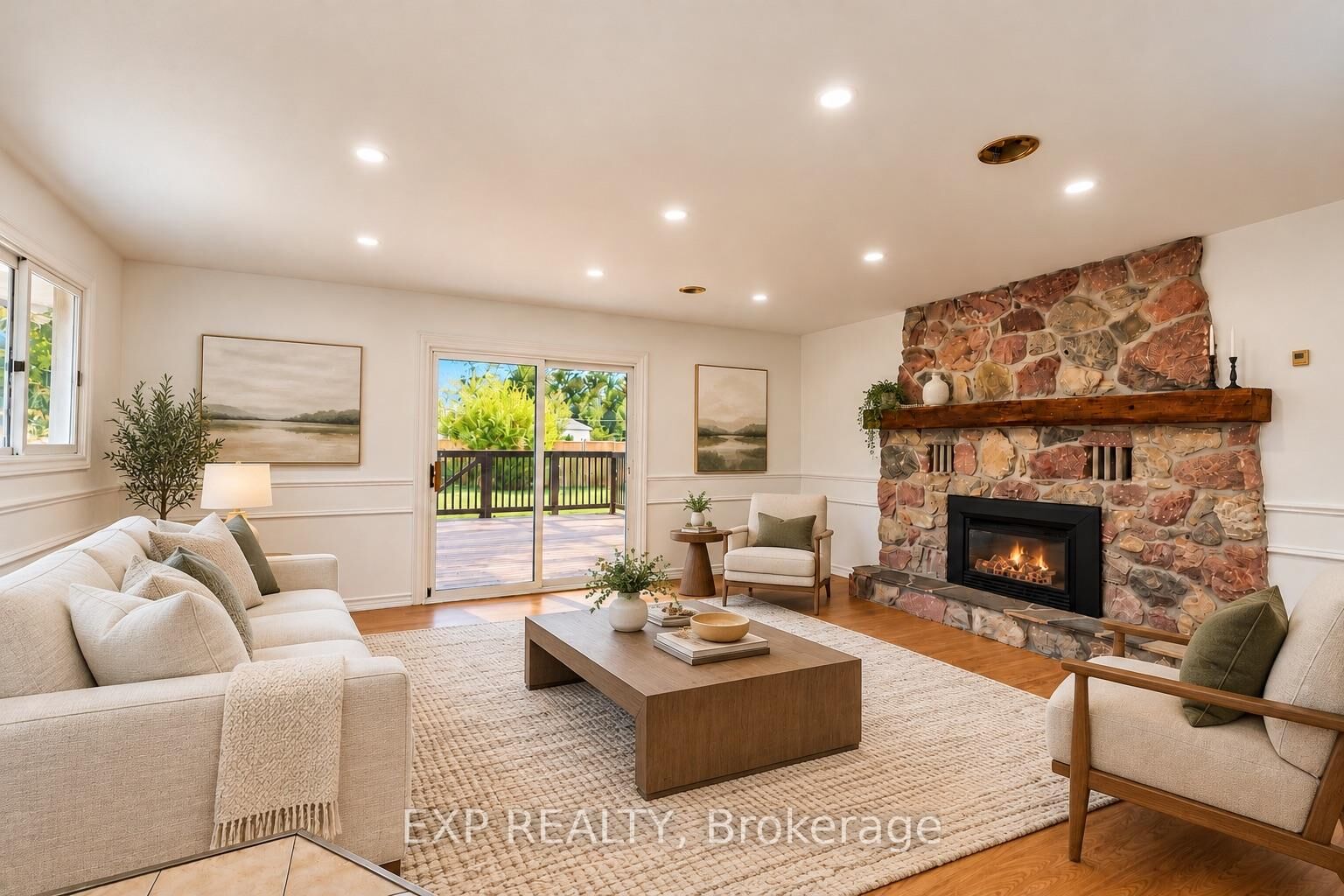 Property Photo:  1085 Saint Laurent Drive  ON N7S 1B3 