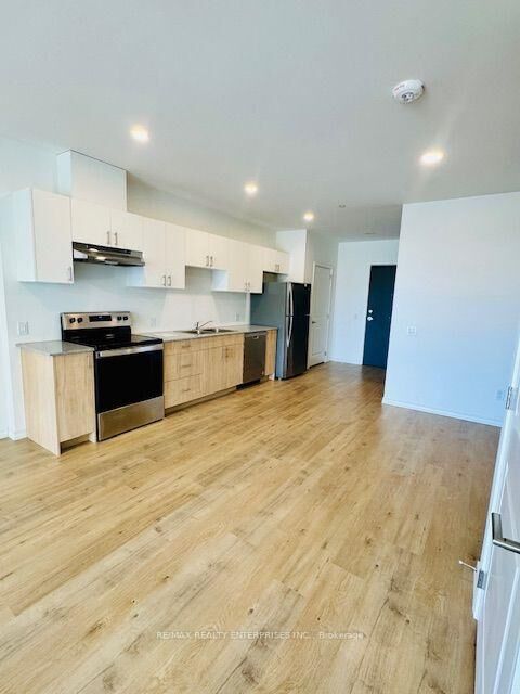 Property Photo:  191 Elmira Road S 215C  ON N1K 0E5 