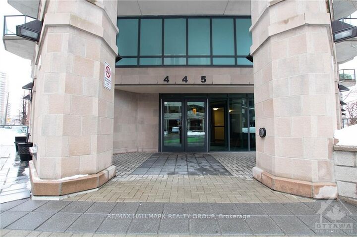 Property Photo:  445 Laurier Avenue W 1405  ON K1R 0A2 