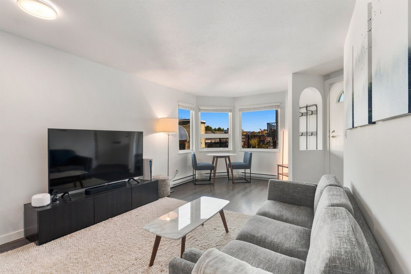 Property Photo:  1101 W 8th Avenue 5  BC V6H 1C5 