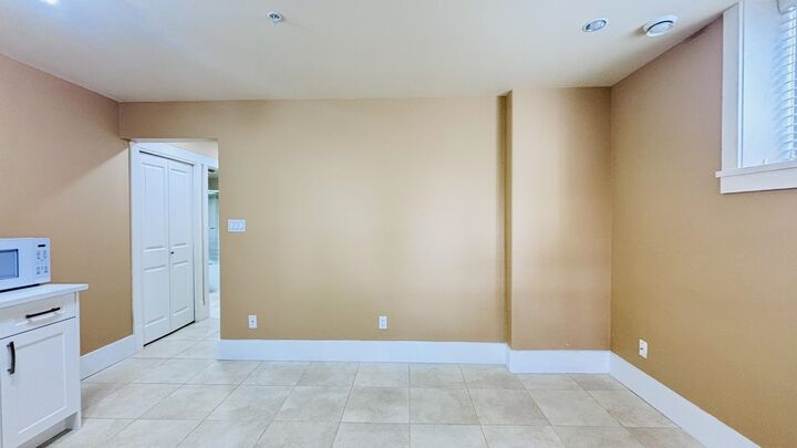 Property Photo:  2139 W 22nd Avenue Basement 1  BC V6L 1L4 