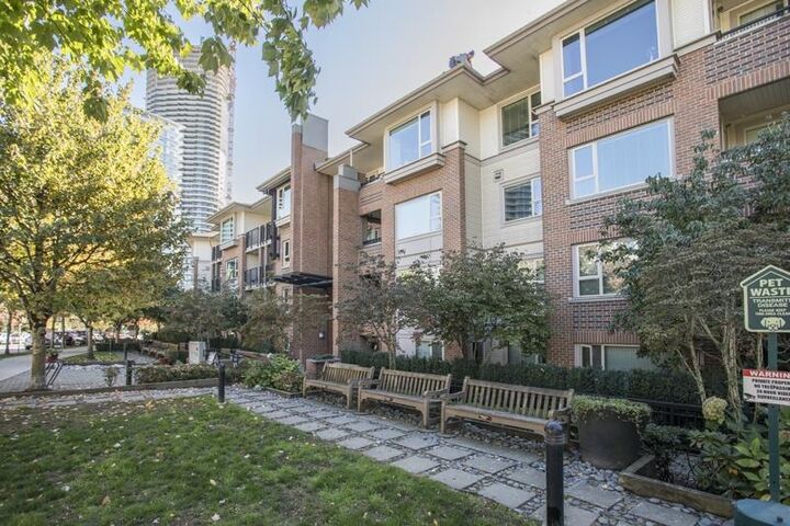 Property Photo:  4728 Dawson Street 313  BC V5C 0A9 