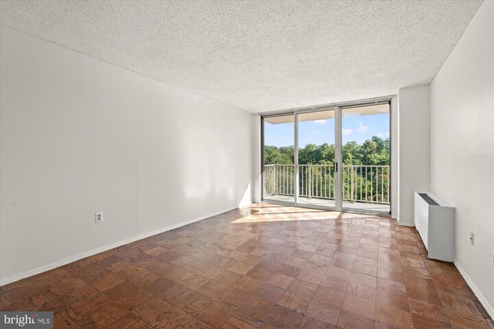 Property Photo:  1225 Martha Custis Drive 905  VA 22302 