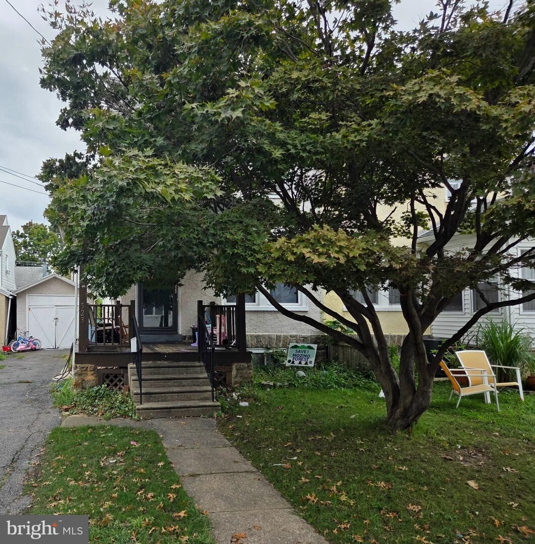 Property Photo:  523 Winfield Avenue  PA 19082 