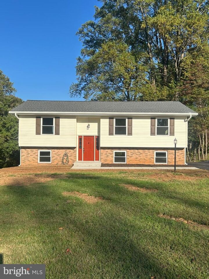 Property Photo:  11825 Cornwell Drive  VA 20112 