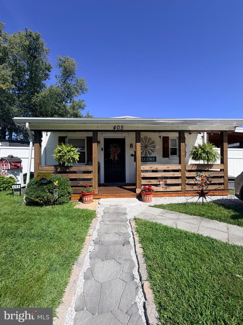 Property Photo:  405 Talladega Drive  DE 19801 