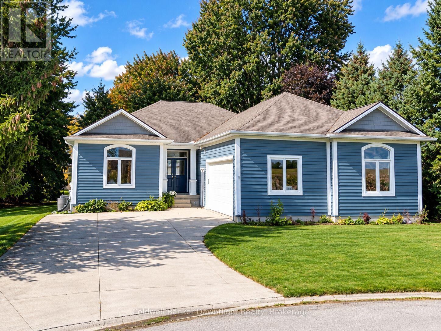 Property Photo: 54 Lorne Avenue ON N0M 1X0