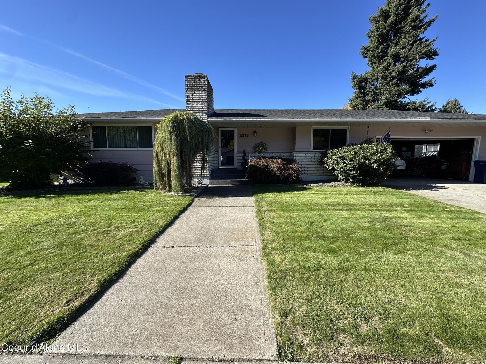 Property Photo:  2313 N Honeysuckle Dr  ID 83814 