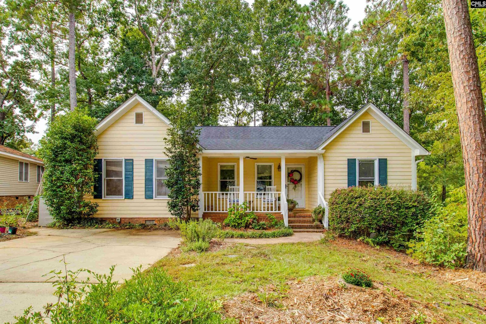 Property Photo:  128 E Sparrowood  SC 29072 