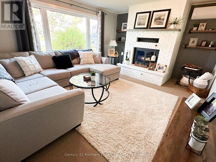 Property Photo:  98 Detta Road  ON P0V 1C0 